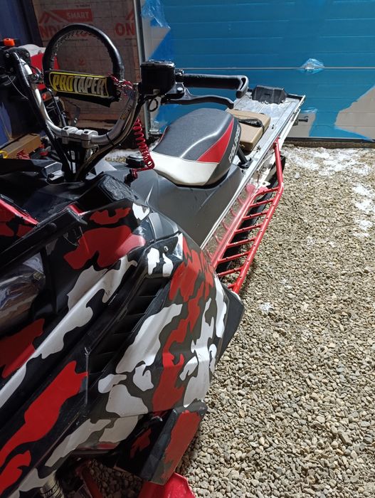 Горный Снегоход POLARIS 800.