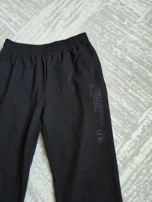 Продам трико 2 пары (чёрные и синие) размер 152