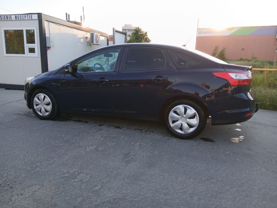 FORD Focus 2012 — imagine 4