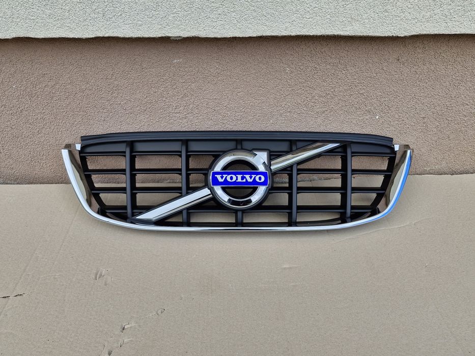 Grila centrala Volvo XC60 NOUA 2008-2013
