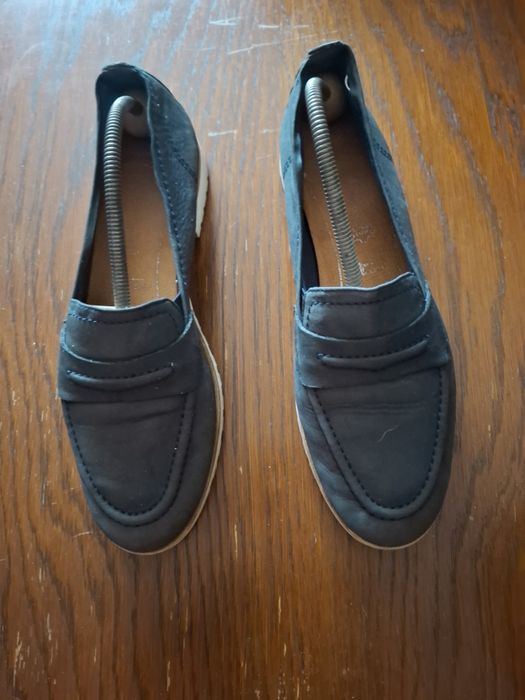 Pantofii de dama, mar.39.