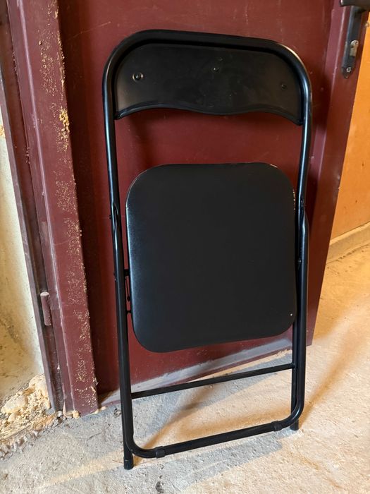 СГЪВАЕМ СТОЛ 42Х43Х81 см. Черен