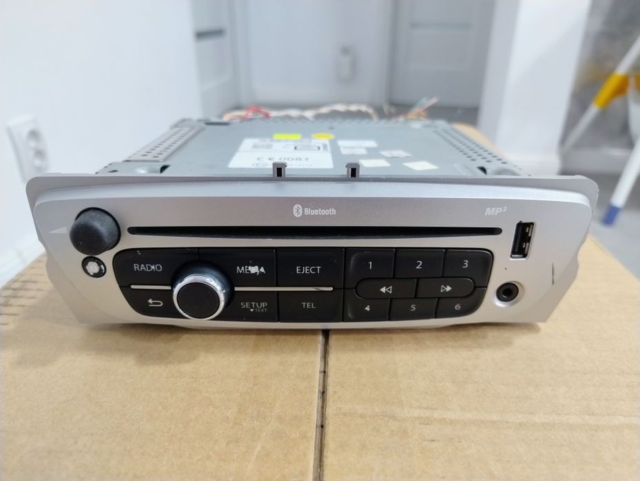 Radio Cd Mp3 player Renault Megane 3 / Fluence / Scenic