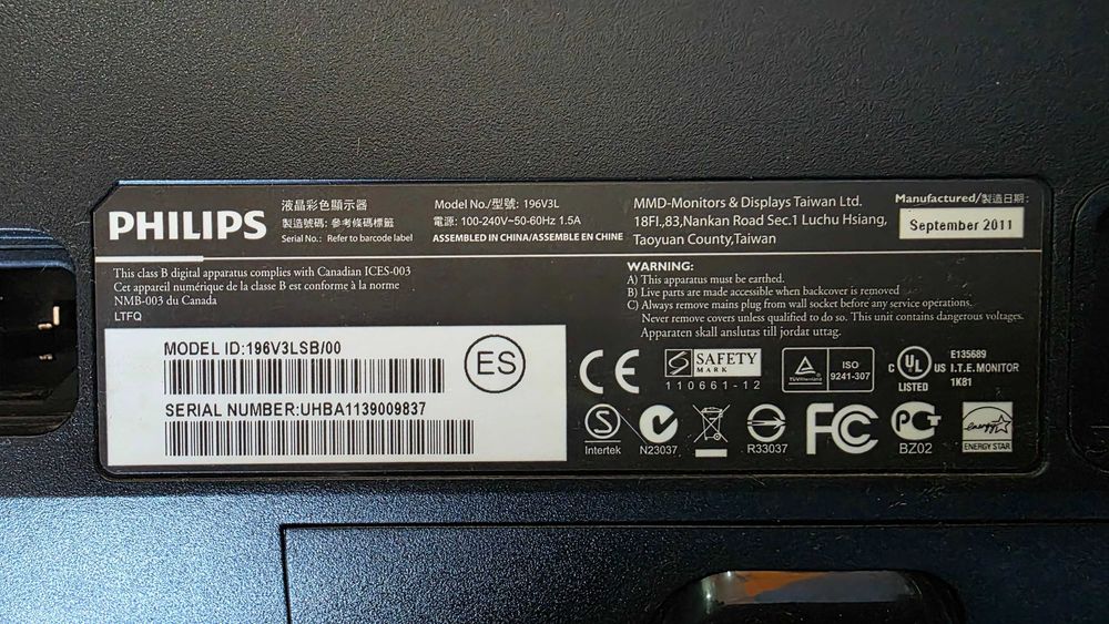 Продавам настолни компютри HP Z400 – отлично състояние!