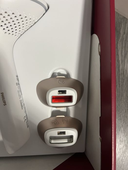 Фотоепилатор IPL Philips Lumea 9000 BRI955/00, SenseIQ, 450000 импулса