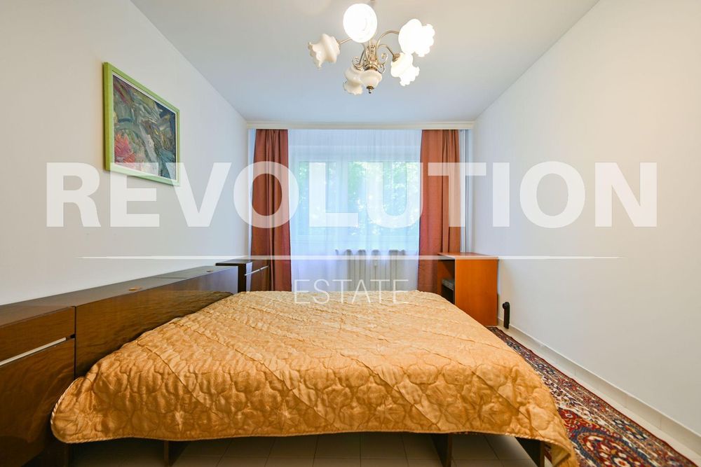 Тристаен апартамент в ж.к. Дианабад