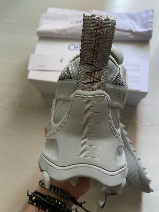 STOC 41! Off white odsy grey