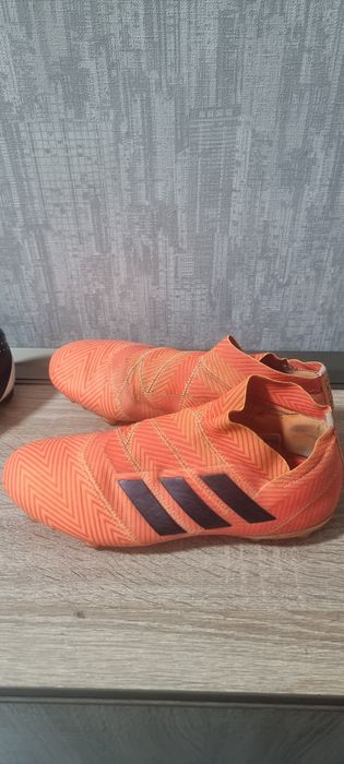 Спортивная обувь