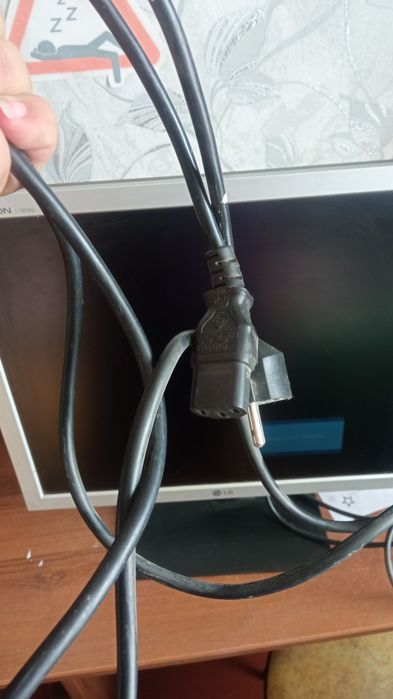Продам монитор LG