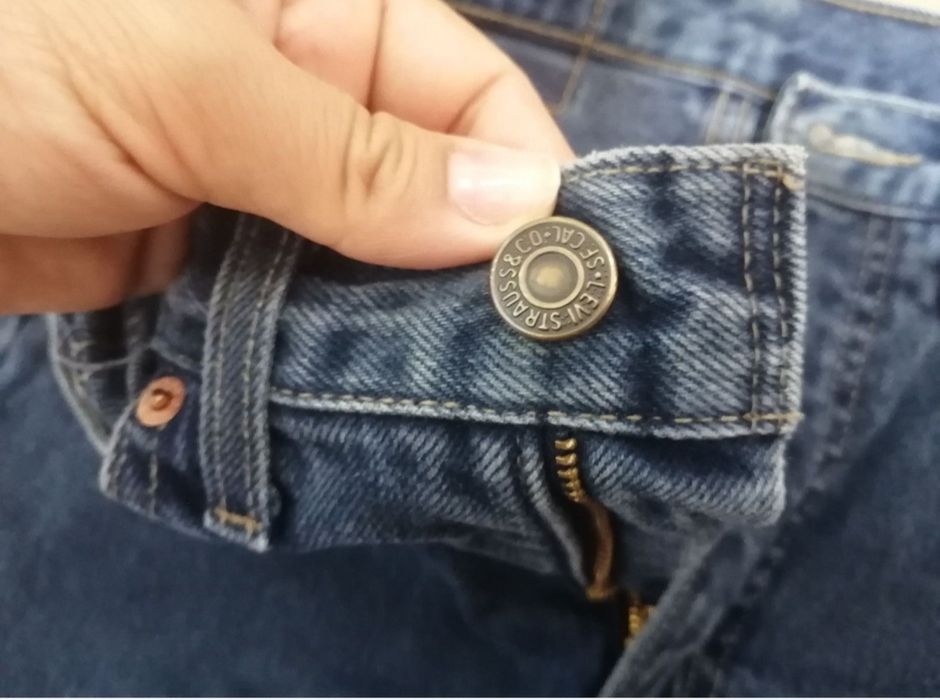 Фирменные джинсы Levis