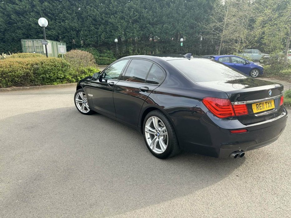BMW 7 Series 0 — imagine 4