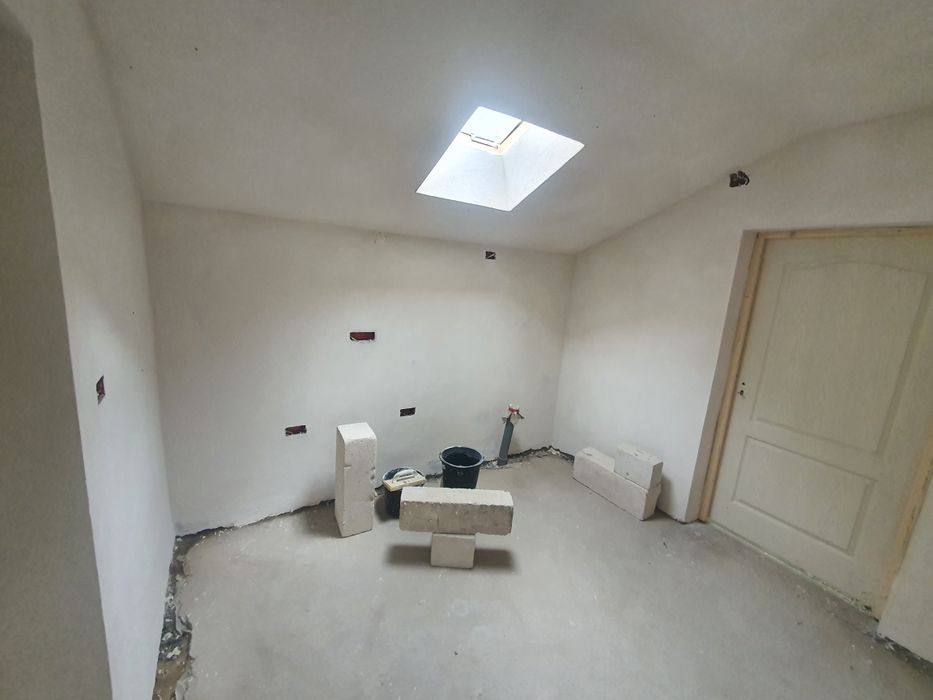 Casa batraneasca tradițională din lemn masiv de stejar