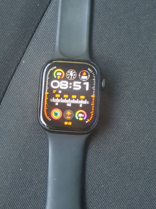 Vând sau schimb smartwatch seria 9