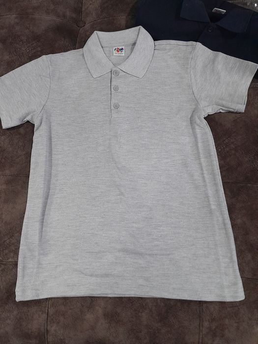Продам новые поло на мальчика 11 лет.