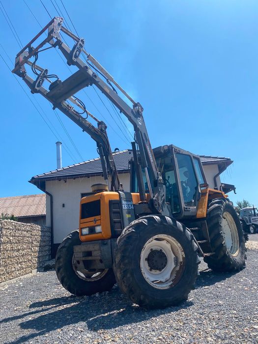 Tractor Renault 130CP cu incarcator frontal
