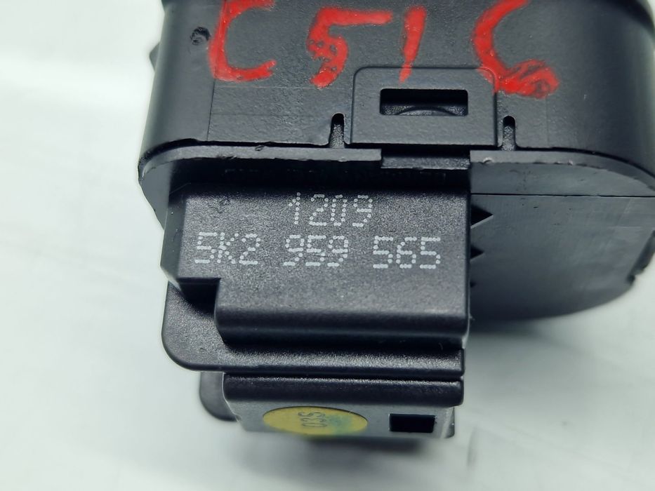 Buton reglaj oglinzi Volkswagen Passat B7 (362) [Fabr 2010-2014] 5K295