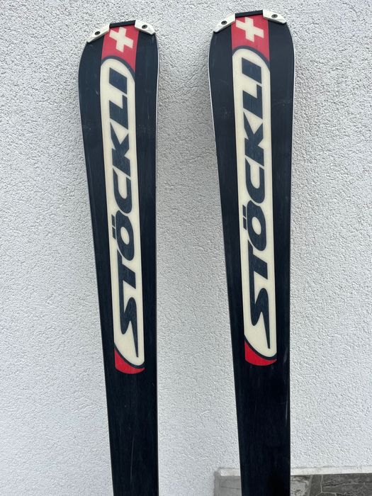 Зимни ски Stockli