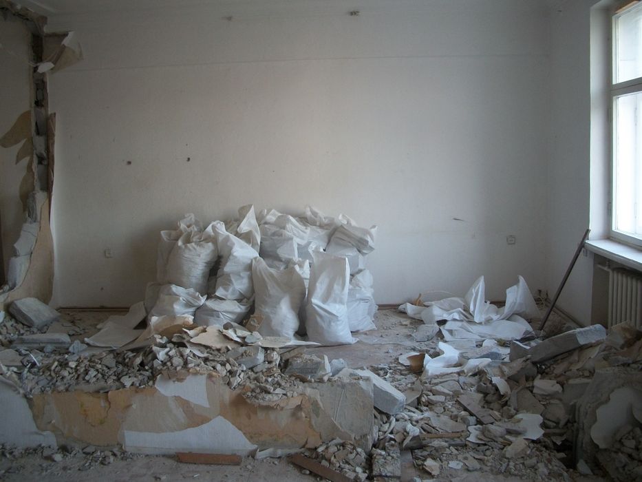 Demontaj ishlari buzish ishlari