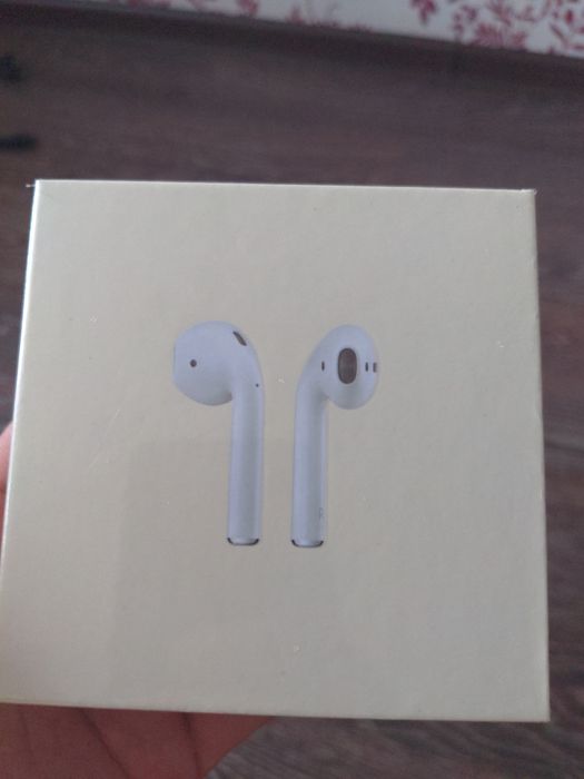 Продам airpods 2