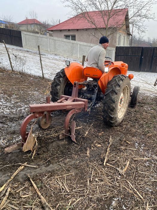 Tractor 312 R + plug