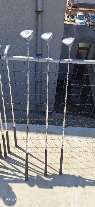 Комплект стикове за голф + калъф