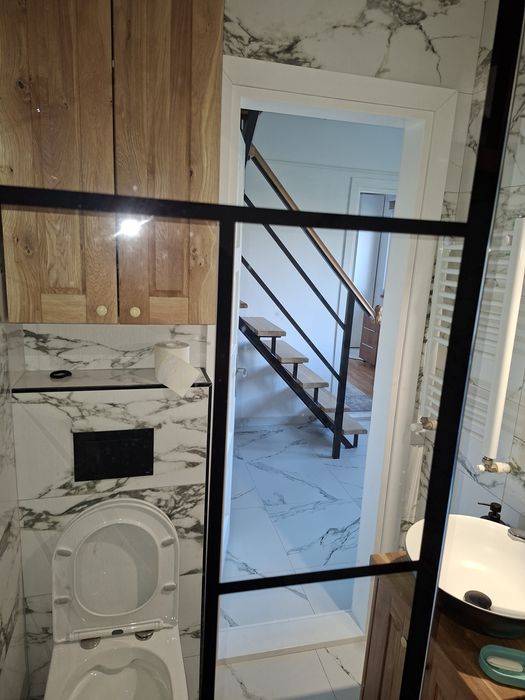 Inchiriez 2 camere zona iulius mall