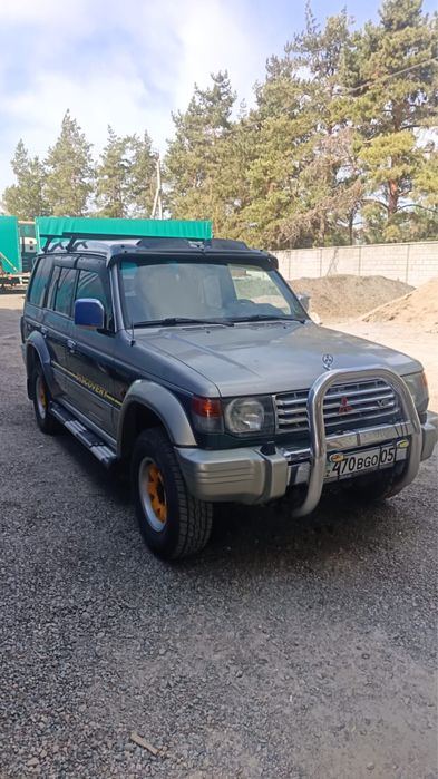 Продам Mitsubishi Pajero