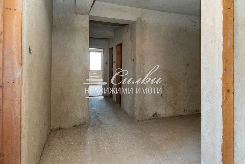 Продава се Многостаен апартамент в Търговище, Център - 128 кв.м за 817 €/кв.м - Снимка #12