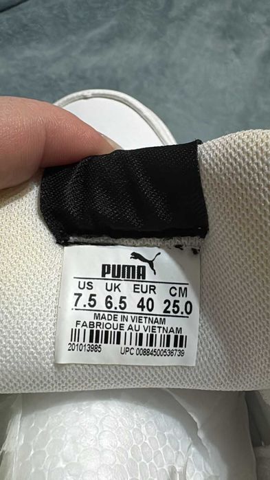 Продам новые кроссовки PUMA