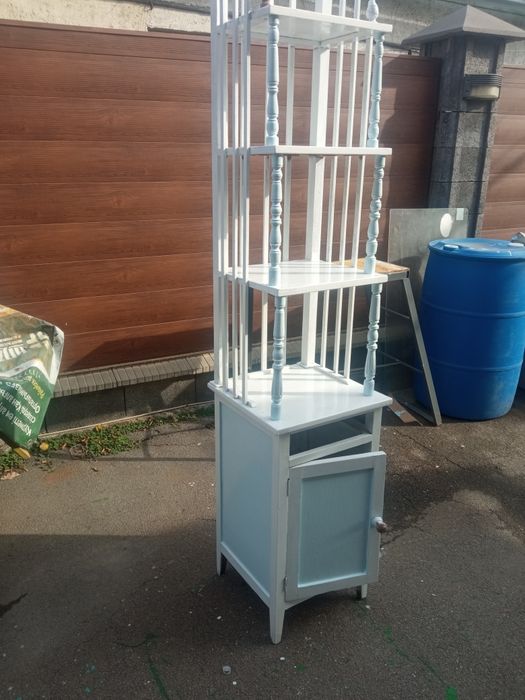 Продам.стильную.этажерку.