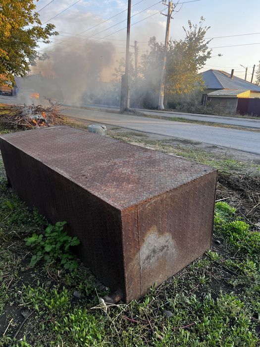 Продам бак размеры 2.50х60х75