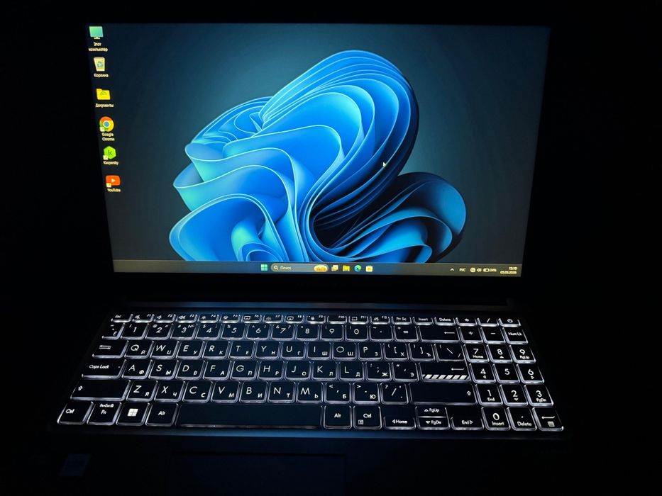 Продам ноутбук Asus vivobook 15
