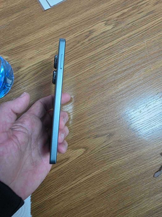 Продавам Redmi note 13 pro в перфектно състояние