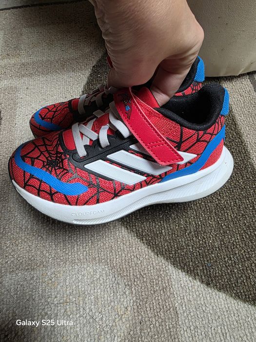 Маратонки Adidas 28 номер