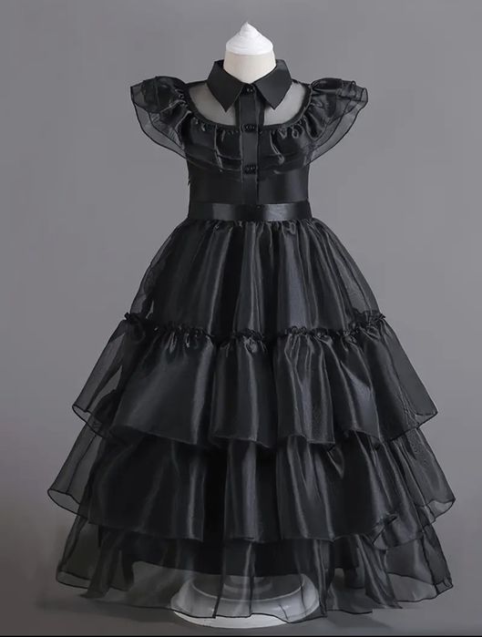 Платье Венздей на прокат