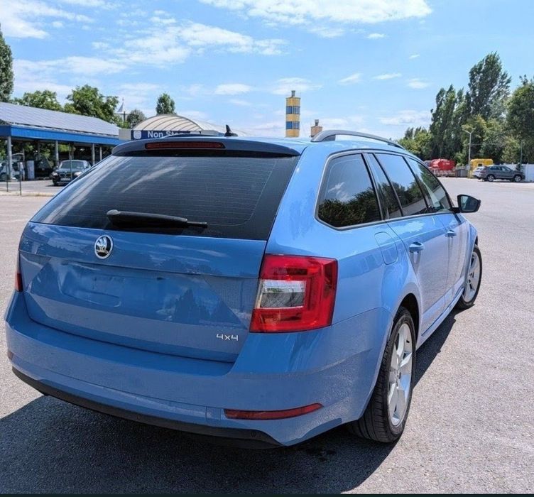 Skoda Octavia 4x4 DSG 184CP .TVA Deductibil