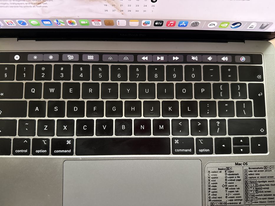Macbook pro 13” 2018 , 16 ram