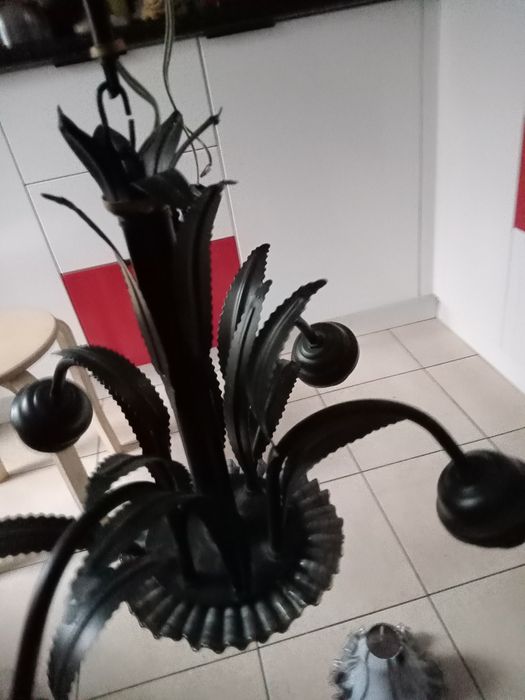 Продам люстру или плафоны