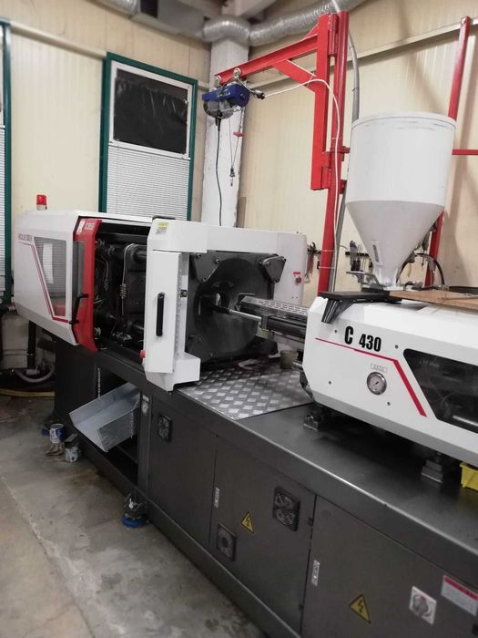 Шприц-машина със серво-управление