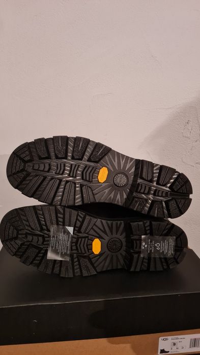 Ghete UGG vibram  barbati