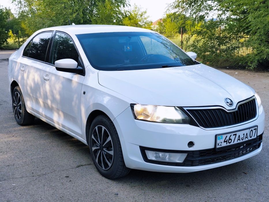 Продам Skoda Rapid на автомате