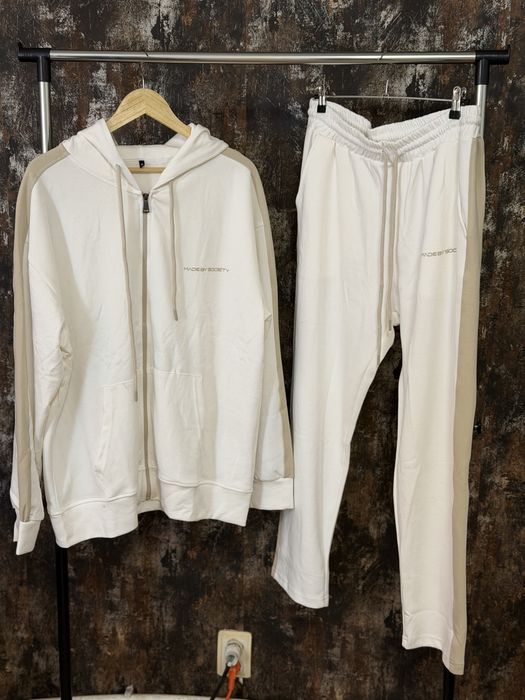 Compleu Made By Society