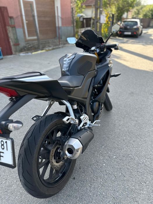 Yamaha yzf r125 2021 Matt black