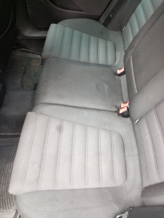 Пране и/или изтупване на автосалон