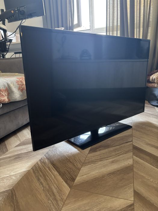 Отдам телевизор samsung hd