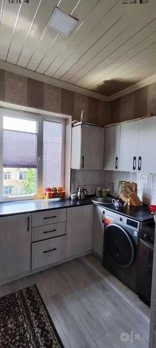Себзор 1 хона, 41м2 тайер квартира ШОШИЛИНЧ сотилади!Балкон 2*6м.