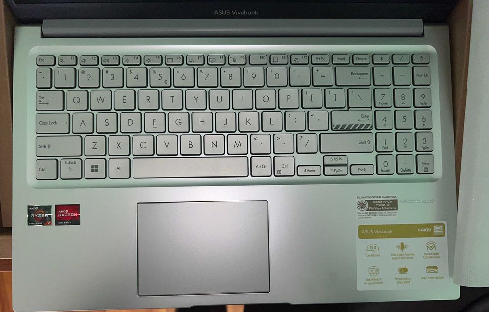 Laptop ASUS Vivobook 15 - nou