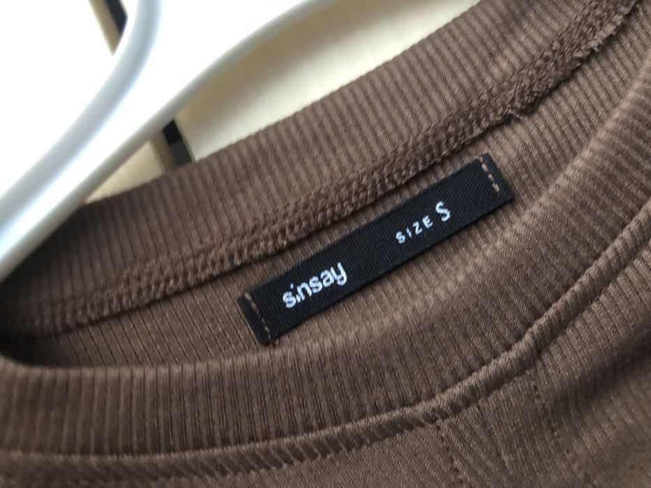 Bluza scurta sinsay
