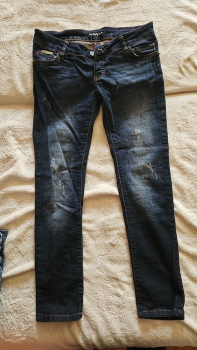 Дамски дънки различни модери