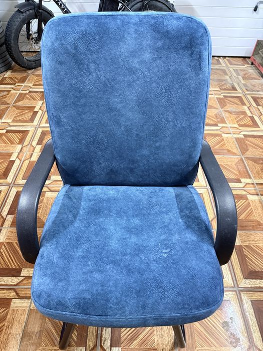 Стулья офисный 12000